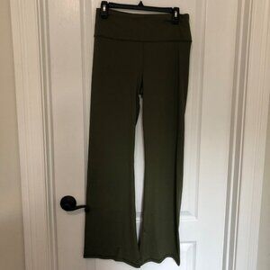 American Eagle The‎ Everything Flare Pants L Regular Olive Green High Rise NWT